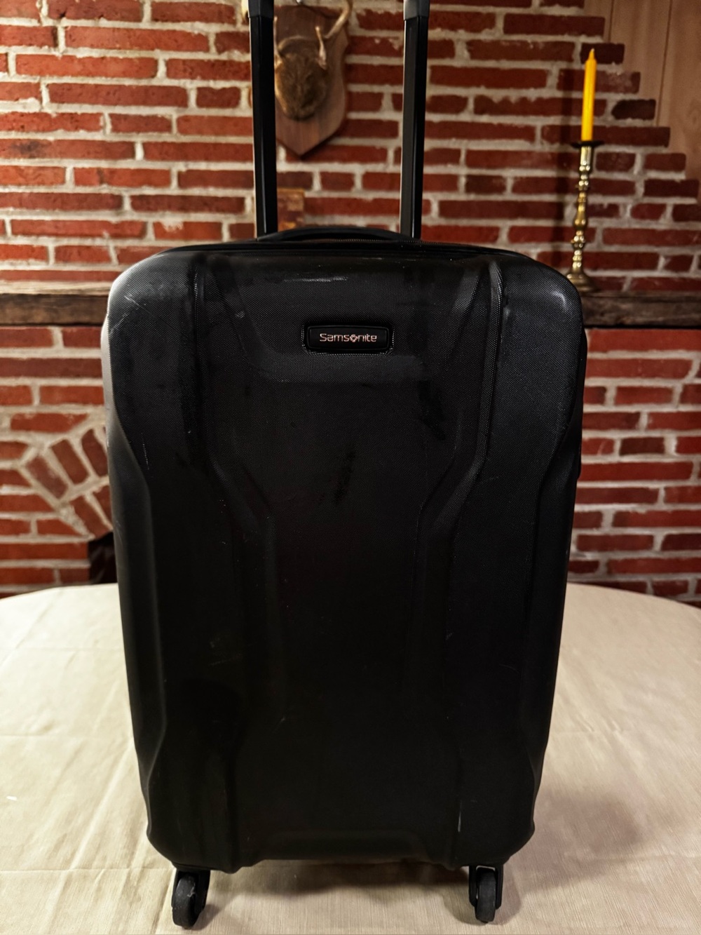 Samsonite Lift2 Hardside Spinner Carry-on in Black, 21 inches, super lightweight
